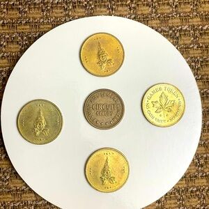 Vintage 1970s Game Tokens Coins Canada Gaming Token 1979 Maple Leaf Clown Brass